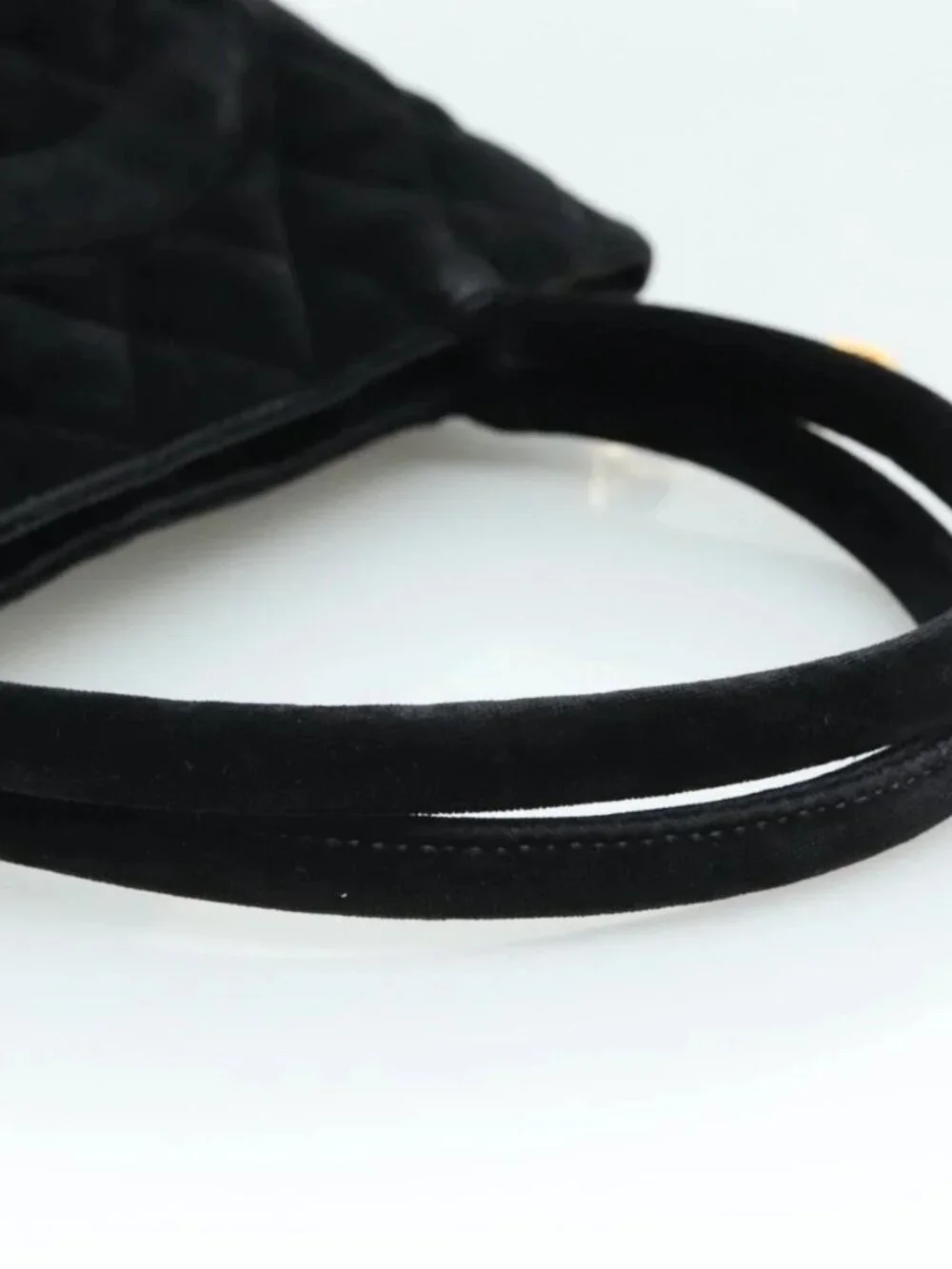 CHANEL brand	chanel color	black